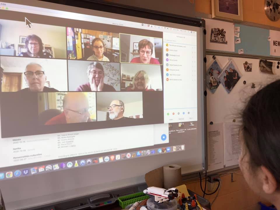 OMIG_InterGe's tweet photo. Ecole branchée au Canada https://t.co/sBAvZjvUIa https://t.co/DJOKnAseeH