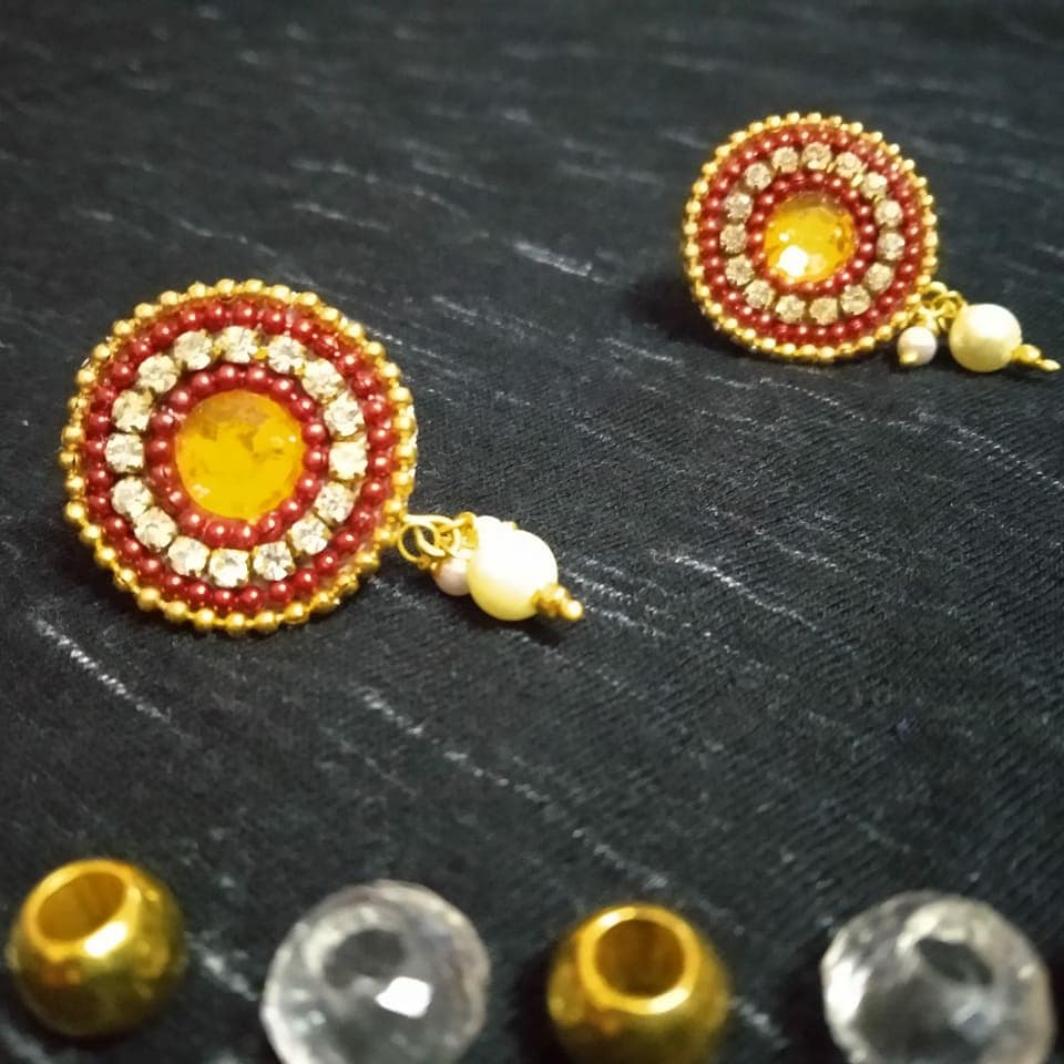 CreationsPrisha's tweet photo. Jewellery has the power to makes you feel unique..❤️💃
Traditional Earrings..
DM for orders
Follow us - @CreationsPrisha
#earrings #jewellery #tops #unique #traditional #handmade  #earringsoftheday #love #finejewelry  #handmadejewellery  #fashionjewelry #pune #prishacreations https://t.co/orNADoIlJj