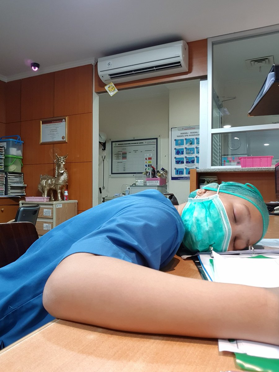 qt with a photo of you that somebody else has taken. selfies are not allowed. it can be old or new but ideally one that really captures you.