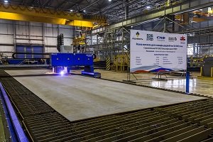 #ZvezdaShipyard cuts steel for third #MR_product_tanker
en.portnews.ru/news/307481/