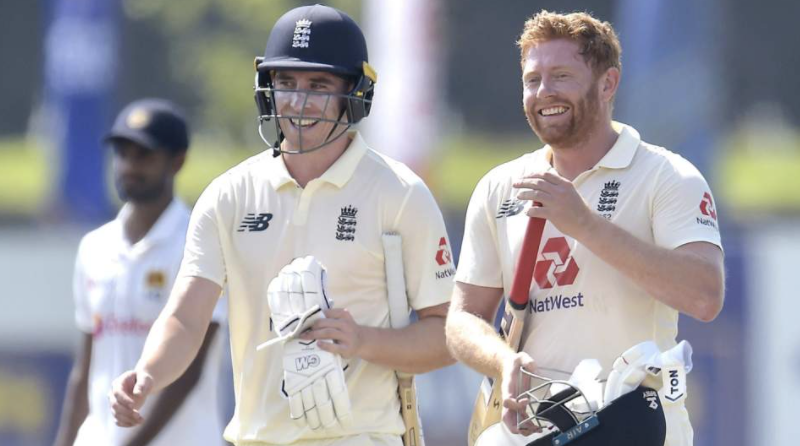 TheRealGlynn's tweet photo. Wait...Phil and Mitch from Modern Family play for the England cricket team!? https://t.co/xuCiVbE75x