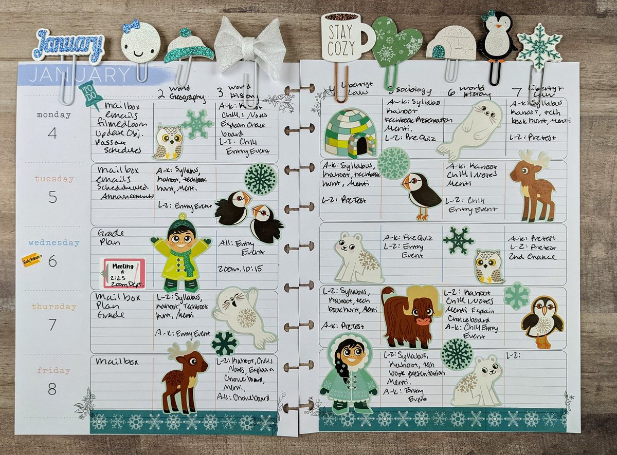 CraftScissors's tweet photo. First week back to school in my teacher planner!
#runwithcraftscissors #planwithme #planner #thehappyplanner #teacherplanner #howtoplan https://t.co/9omkPfA0kl