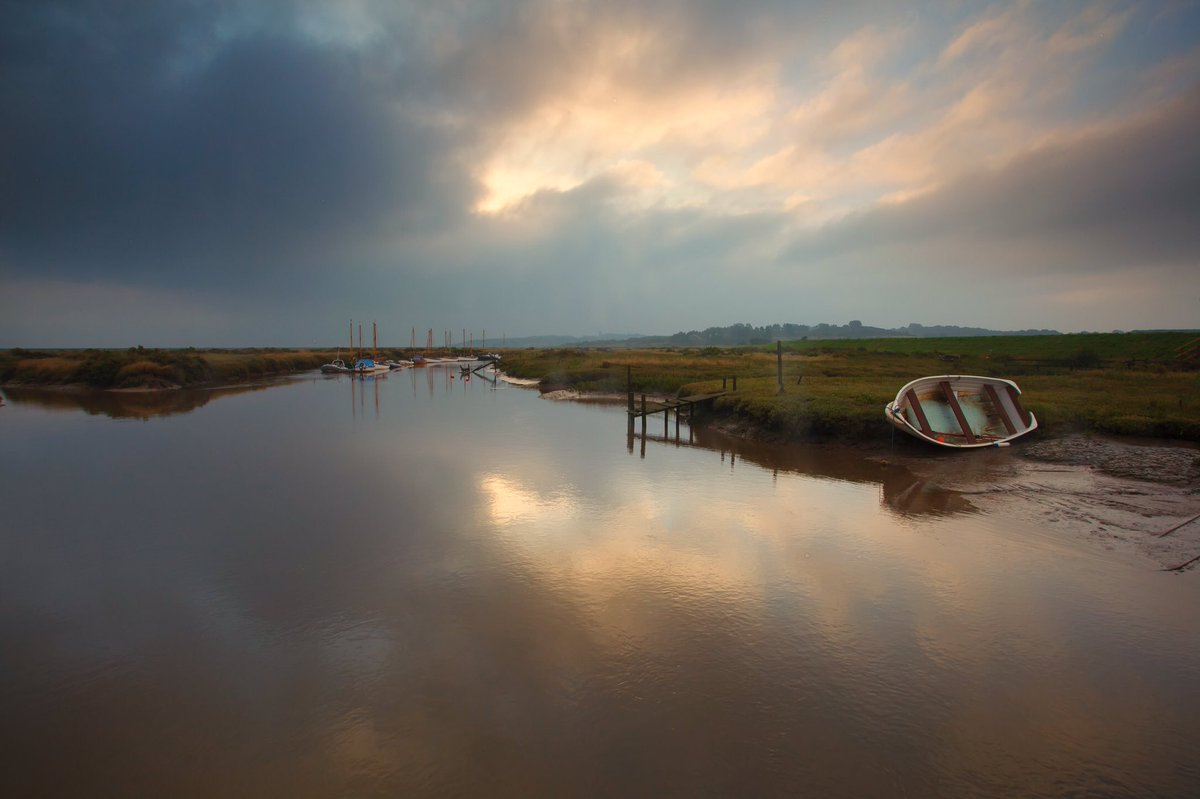 rumpuledude's tweet photo. Some of my east anglia shots from #walberseick #southwold and #salthouse #EastAnglia #Suffolk #Norfolk #igerseastanglia #landscapephotography #landscape #coastal #coast #morston #sunrise #mist #misty #sunrisers #boats #blackandwhite #blackandwhitephotography https://t.co/hO6KcTXWUW