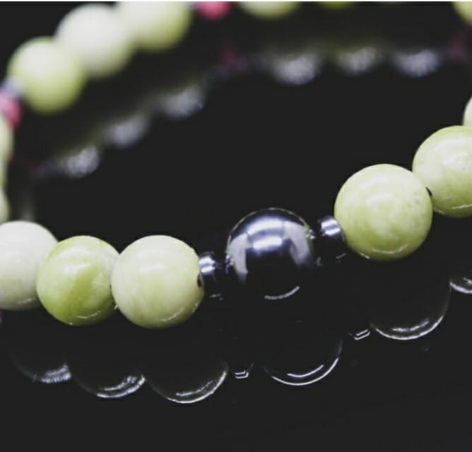 reverbcrystals's tweet image. Today's featured peace! The grounding love bracelet:

Link in bio or you can shop directly from here .

Just click the view store button.

Make #Valentinesday special!

#crystallovers #jewelryaddict #crystalvibes #crystalstones #manifest #crystalbracelet #gemsforsale