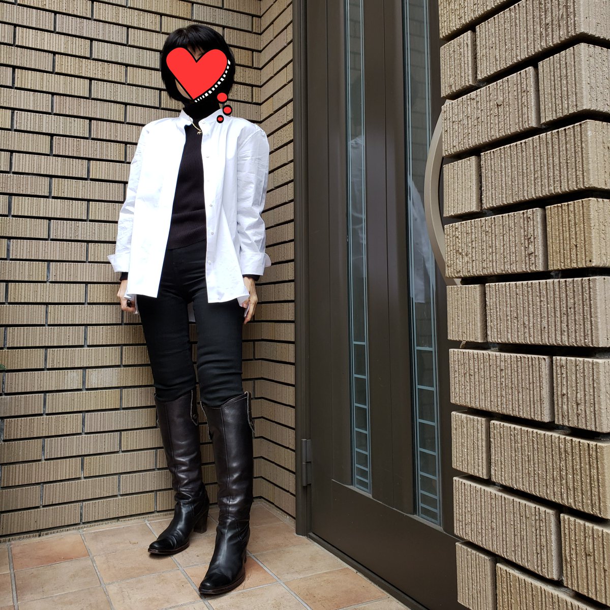 ট ইট র Hirari Workingアラカン おしゃれを人生の彩りに オールブラックの上下に ｊ のシャツ パンツの裾はブーツインのお仕事コーデ 着こなしの鮮度があがるわ 足元が冷えないわ で ブーツインって大人世代にこそおすすめしたいです てな話を