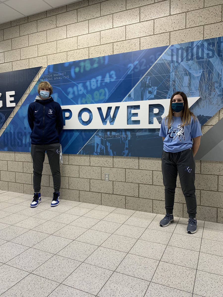 Mustang Locker Room tweet media