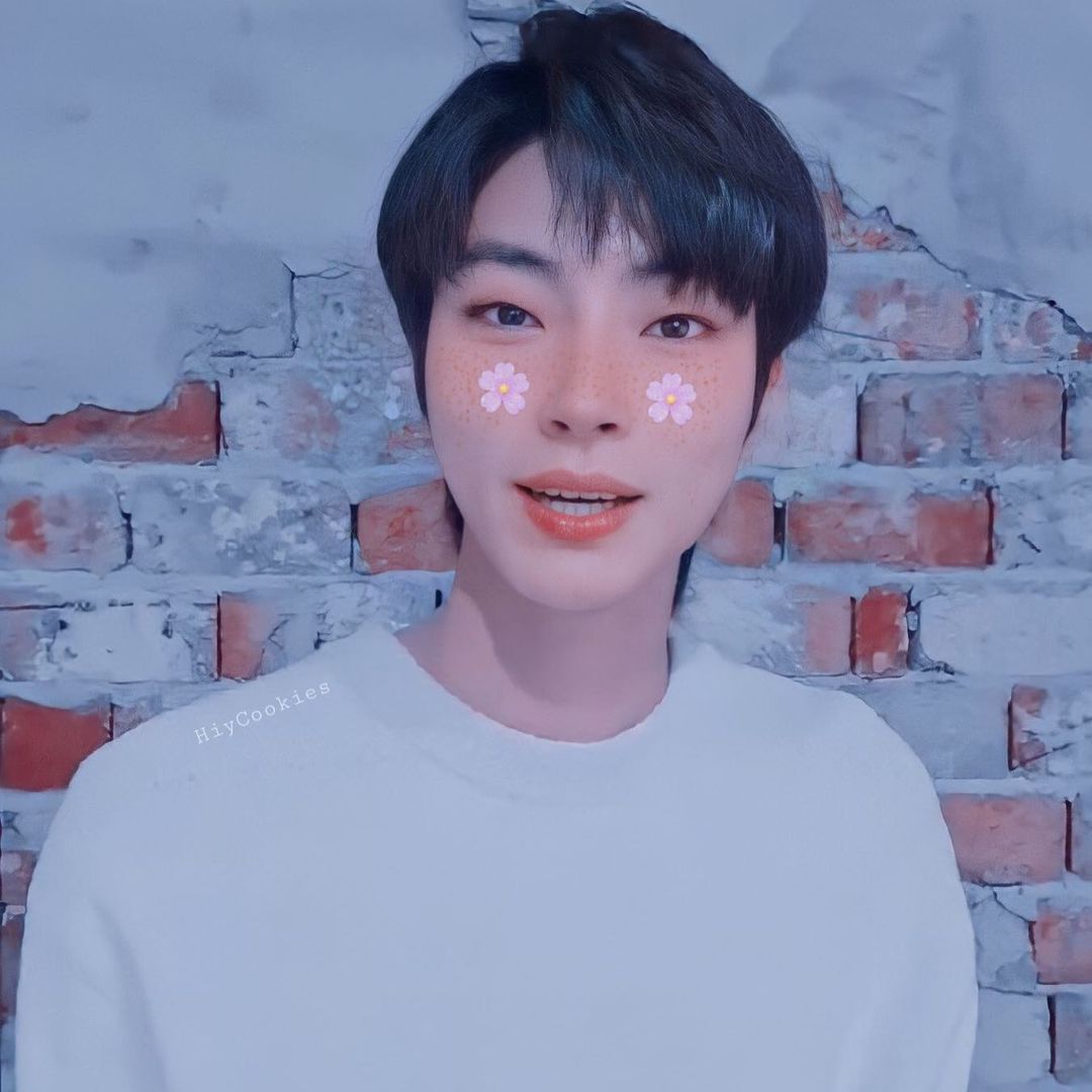 KujoAllison's tweet photo. #𝐇𝐁𝐇𝐰𝐚𝐧𝐠𝐈𝐧𝐘𝐞𝐨𝐩 #𝐓𝐞𝐚𝐦𝐒𝐞𝐨𝐣𝐮𝐧  
#HappyHwangInyeopDay
#황인엽행복한날 https://t.co/T86lwhwY2A