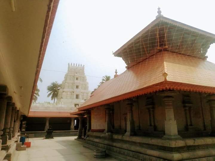 BharathiKumar4's tweet photo. Sri Durga Parameshwari temple
Amidst an unique landscape, where Swarna River meets Sea 
Kodi-Bengre #Udupi Karnataka 

ಶ್ರೀ ಕೃಷ್ಣನ ನಾಡು ಉಡುಪಿ ಹತ್ತಿರದ ಶಾಂತವಾಗಿ ಹರಿಯುವ ಸ್ವರ್ಣ,ಸೀತಾನದಿ  ಭೋರ್ಗರೆಯುವ ಅರಬ್ಬೀ ಸಮುದ್ರ ಸಂಧಿಸಿವ ಪ್ರಕೃತಿ ರಮಣೀಯ ಕೋಡಿ ಬೆಂಗ್ರೆ, ಐತಿಹಾಸಿಕ ಶ್ರೀದುರ್ಗಾಪರಮೇಶ್ವರಿ ಅಮ್ಮನವರು https://t.co/SaBfYA38cX
