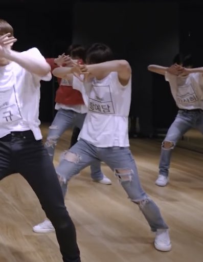 clean_armpitS2's tweet photo. 트레저 방예담 https://t.co/9gqJ6e5aO5