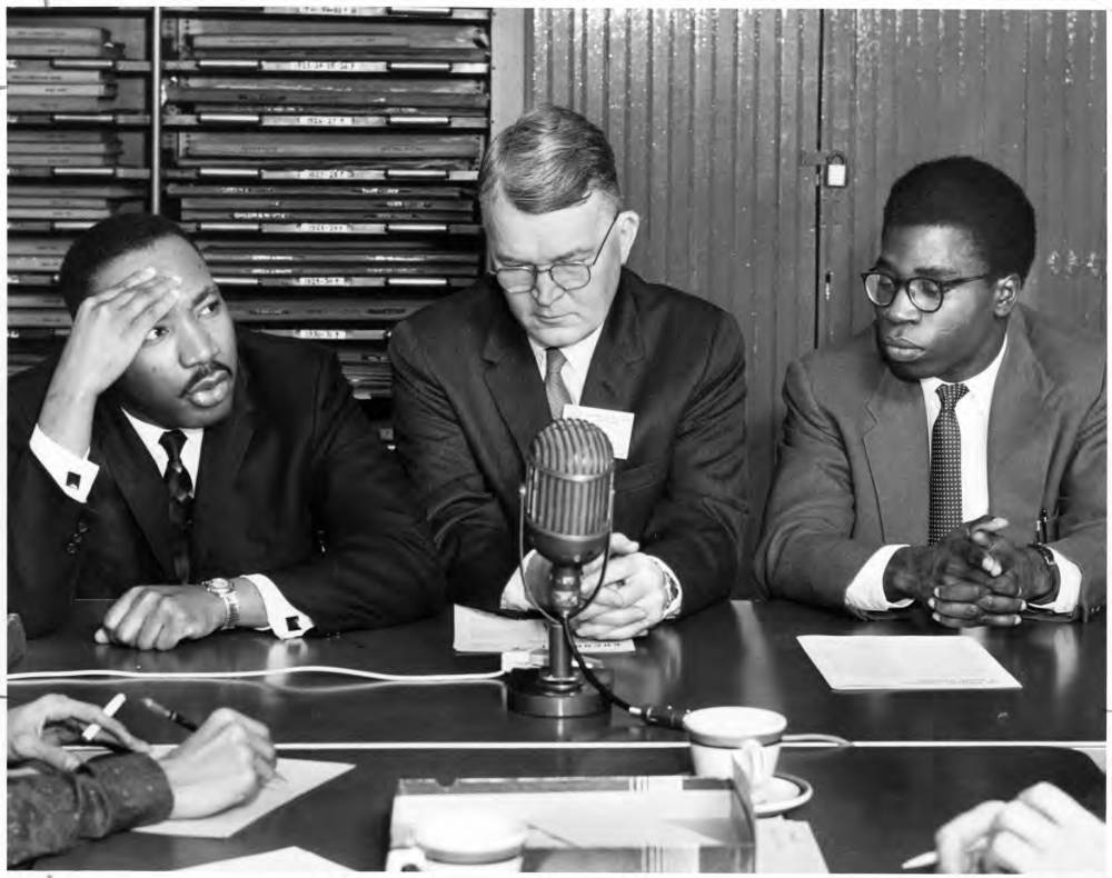 Today we remember the birthday of Dr. Martin Luther King Jr. See #OHIOUniversityArchives photos at https://t.co/cpNIvJZYtn : 1959-60 wtr break @ohiou visit by King to speak at conference / 1968 Day of Mourning / #MLKDay events. #MLKDay2021 #MLK https://t.co/jdcVD2SvUS