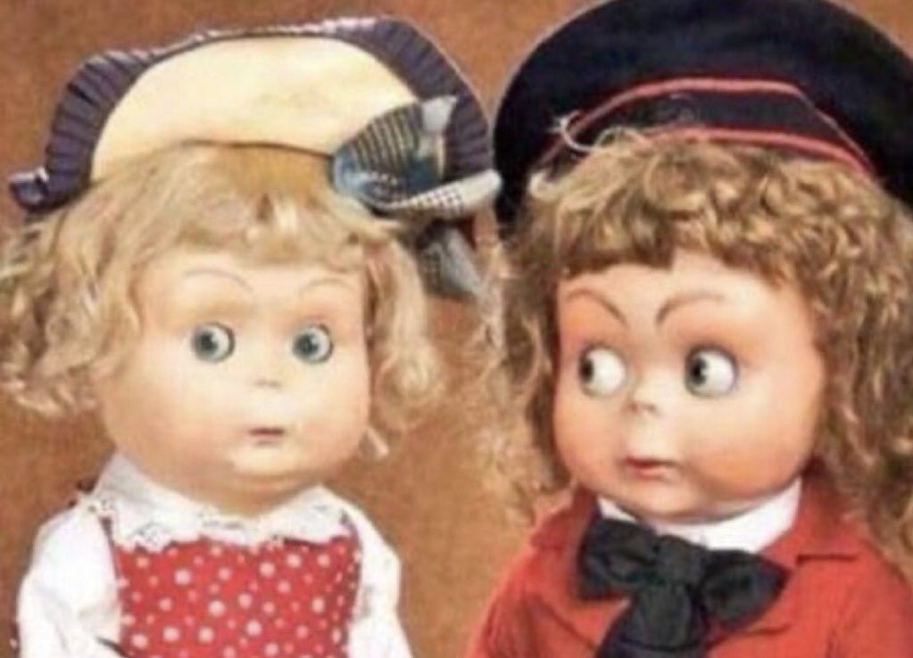 Waiter: Would you like salad with it maHauwa: Me I don't know how to eat that one o Sha put itWaiter: What else maHauwa: You people have whole chicken abi.. Bring oneWaiter: Ok ma, what beverage would you likeHauwa: Beverage ke?, I've not finish ordering the food o