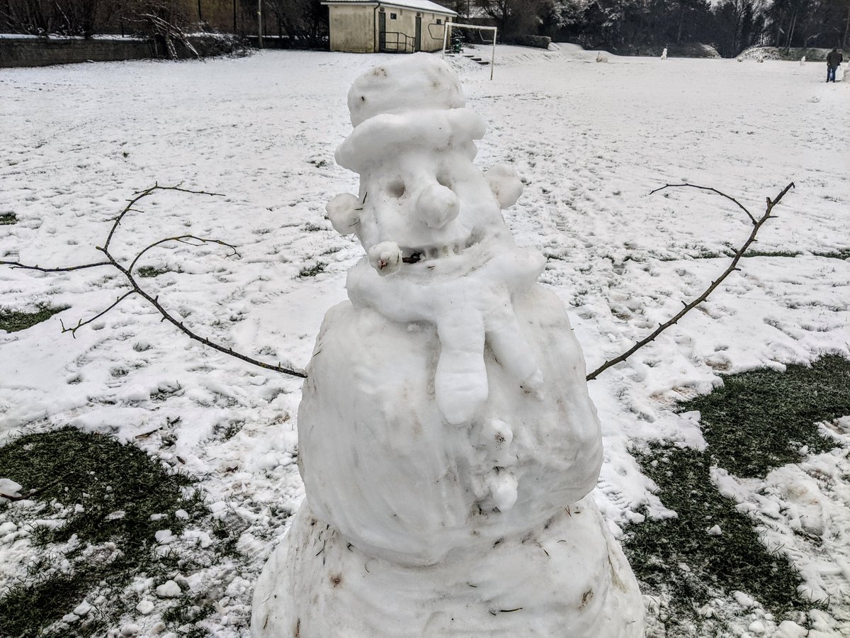 c_barrell's tweet photo. Snow in Norwich! https://t.co/mNqZPLSDIZ