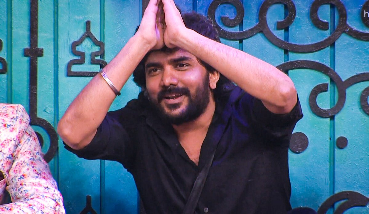  #KavinInBBHouse Oru kutty thread Actually more than celebrating I cherish every moment of him moments in that house in loop mode athan thread late agiduchu hope you like this  #Lift  #Kavin @Kavin_m_0431