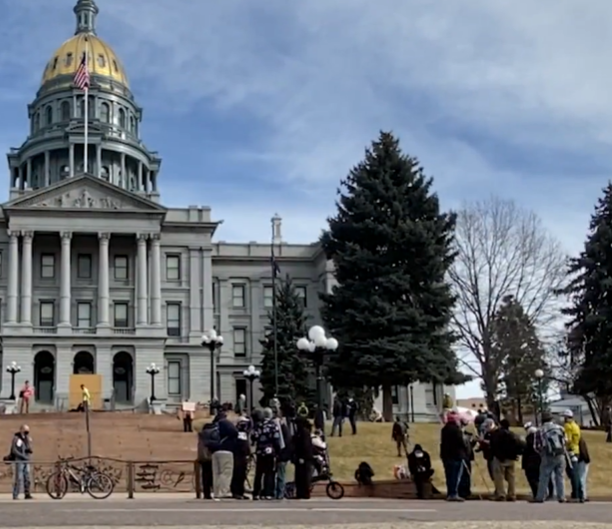 coloradopols's tweet photo. Suppose they gave an insurrection and nobody came?
NOTE: This post may not age well.
https://t.co/A97ws8Nv6f #copolitics #copols #coleg #50statemarch https://t.co/GWwstlEBcz