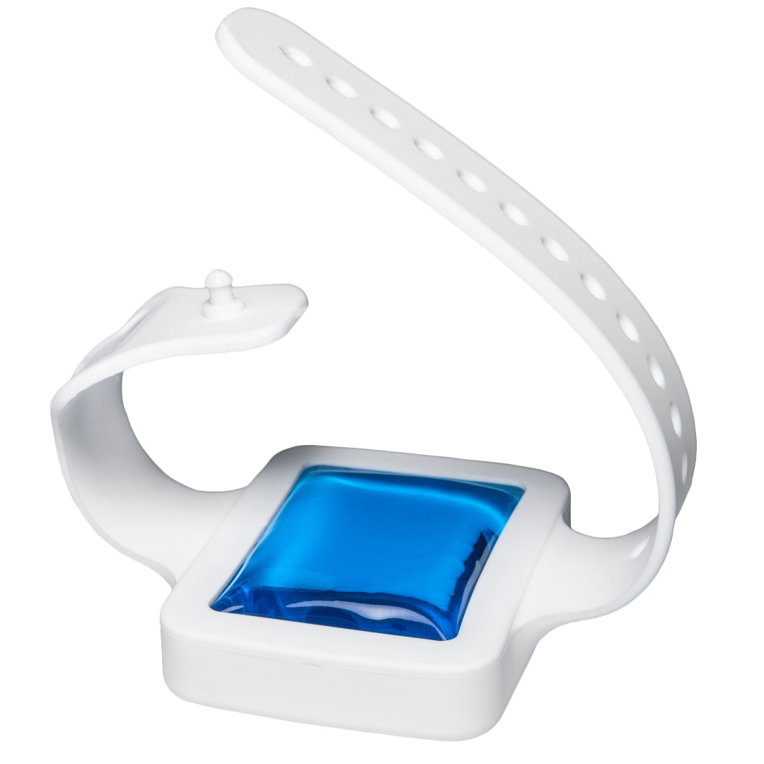 CoolingCuff's tweet photo. The Cooling Cuff quickly cools you down by applying custom made, medical grade cooling packs the underside of your wrist. Link in bio.
*
*
#fitness #fitnessgear #fitnesstips #workout  #workouts #workoutathome  #exercise #innovation #cooldown  #fitnessinnovation #fitnesswearable https://t.co/AJ0rwn7Ss9