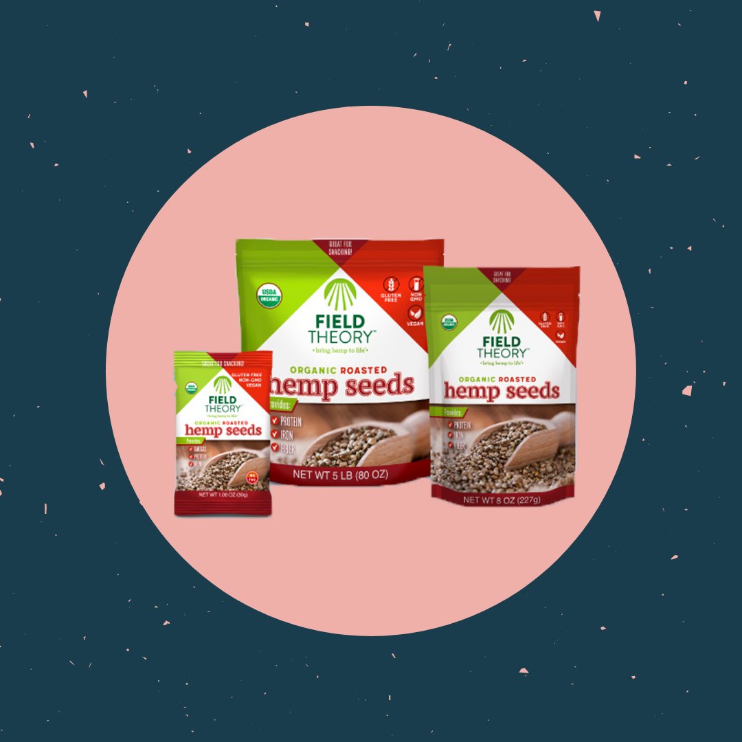 UrthBox's tweet photo. Have you tried @fieldtheoryhemp Organic Roasted Hemp Seeds yet? 😳 They are perfect for on-the-go snacking or as a crunchy topping for salads and smoothie bowls! 👍😋
📷 @fieldtheoryhemp https://t.co/r7WmT1YOSU