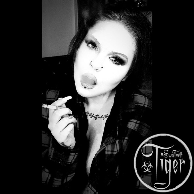 Hi 🚬 https://t.co/U3lCzI6y3U<a href="/tag/smoke"class="tags"><span>#smoke</span></a><a href="/tag/smoking"class="tags"><span>#smoking</span></a><a href="/tag/fetish"class="tags"><span>#fetish</span></a><a href="/tag/fetishmodel"class="tags"><span>#fetishmodel</span></a><a href="/tag/vape"class="tags"><span>#vape</span></a><a href="/tag/vaping"class="tags"><span>#vaping</span></a>