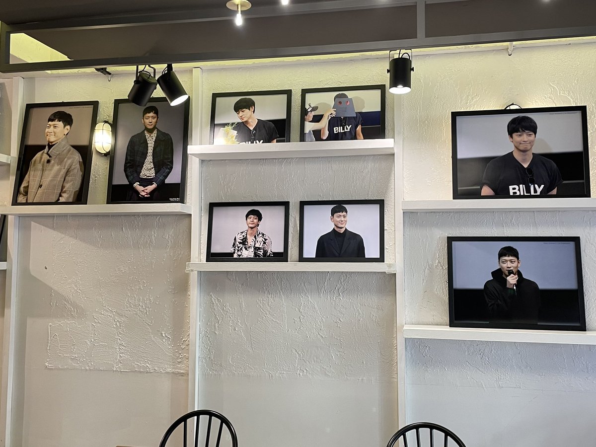 CHAMSAL_'s tweet photo. 논현역 생일카페! 앉아서 마시고 싶었으나 시간 없어서 후다닥 나온,, 멋진 이벤트 감사합니다❣️
#이_겨울_강동원이_스며든다
#HAPPYDONGWONDAY https://t.co/B7vXlffxRL