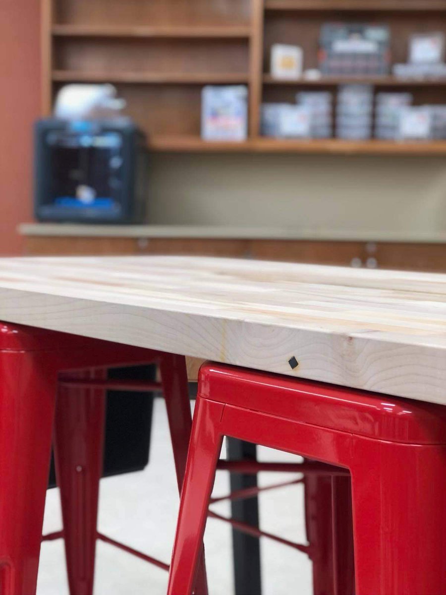 1stMakerSpace's tweet photo. Another makerspace installed. This one comes to you from East Chicago Central. Thank you for your dedication to maker education. You are inspiring the next generation of problem solvers. Central High School (East Chicago, Indiana) #makersgonnamake  #stemeducation https://t.co/6hlmE1ULDo