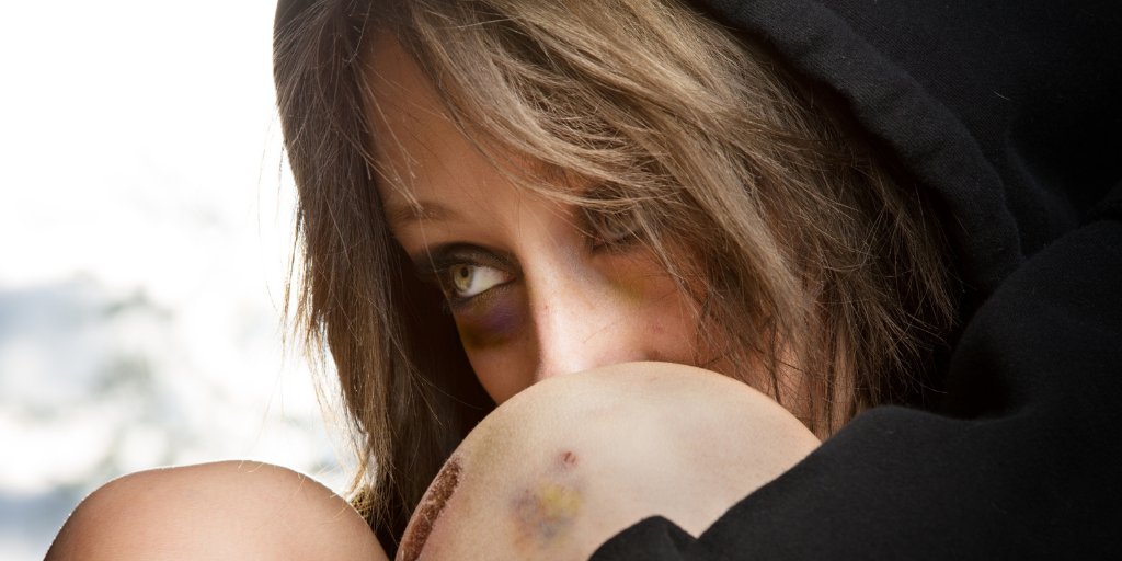 KeHEUS's tweet image. Last week, we shared groups that help with rescuing victims of trafficking for #HumanTraffickingAwareness. Today, we are shining a light on @saltandlightCOA, @SafeHousePrjct, and @Ink180, each one uniquely restores hope and dignity to victims. Learn more: bit.ly/3rIvDQT