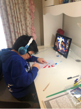 RoyalSGC's tweet photo. In art, we are doing optical illusions. Today we drew Starburst letters. I drew the letter P. #rsgc #maxz #grade3 #socialmediatakeover https://t.co/e9Du19KY7d