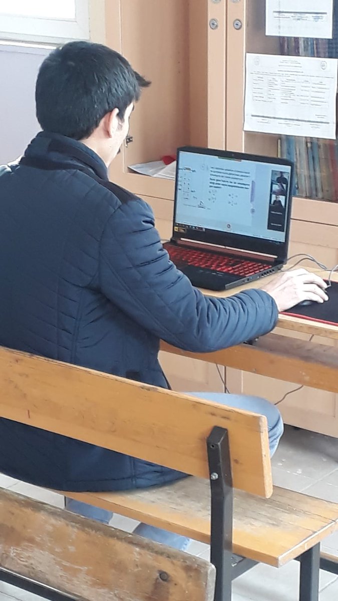 mustafaerdel1's tweet photo. #sarigoldeegitim
#cavuslario
#cavuslaroo

6/A sınıfı ile canlı dersimizi kendi sınıflarında işledik. Sınıfınız da sizi özlemiş gençler 😉 https://t.co/ZPvsOY9s3j