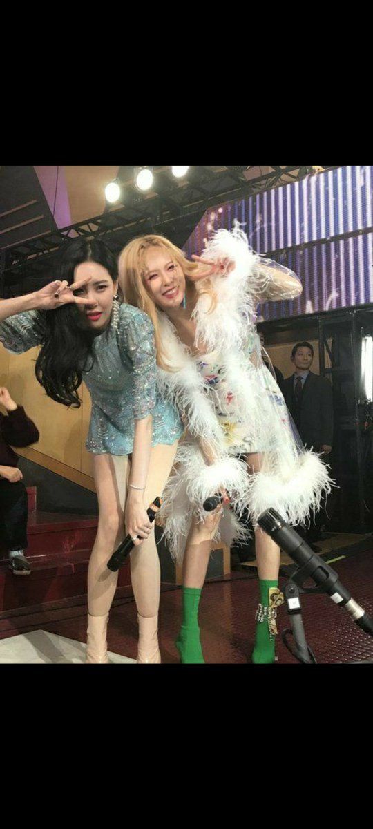 My all time favorite female idols friendships...Irene x Jennie, Chae x Yeri, Hyuna x Sunmi