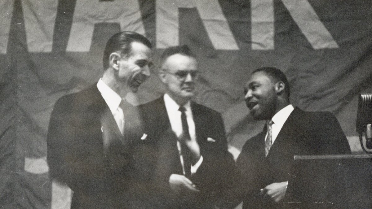 KeanUniversity's tweet photo. Dr. Martin Luther King, Jr., spoke on campus in February 1961, when Kean was Newark State College. 
We honor his ideals today and always.
#KeanUniversity #MLK https://t.co/BXpZZABc9V