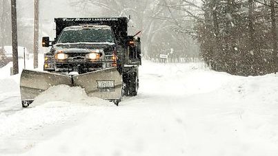 Can anyone else feel the air just looking at this shot? ❄️

📸: Turf Detail Landscaping
