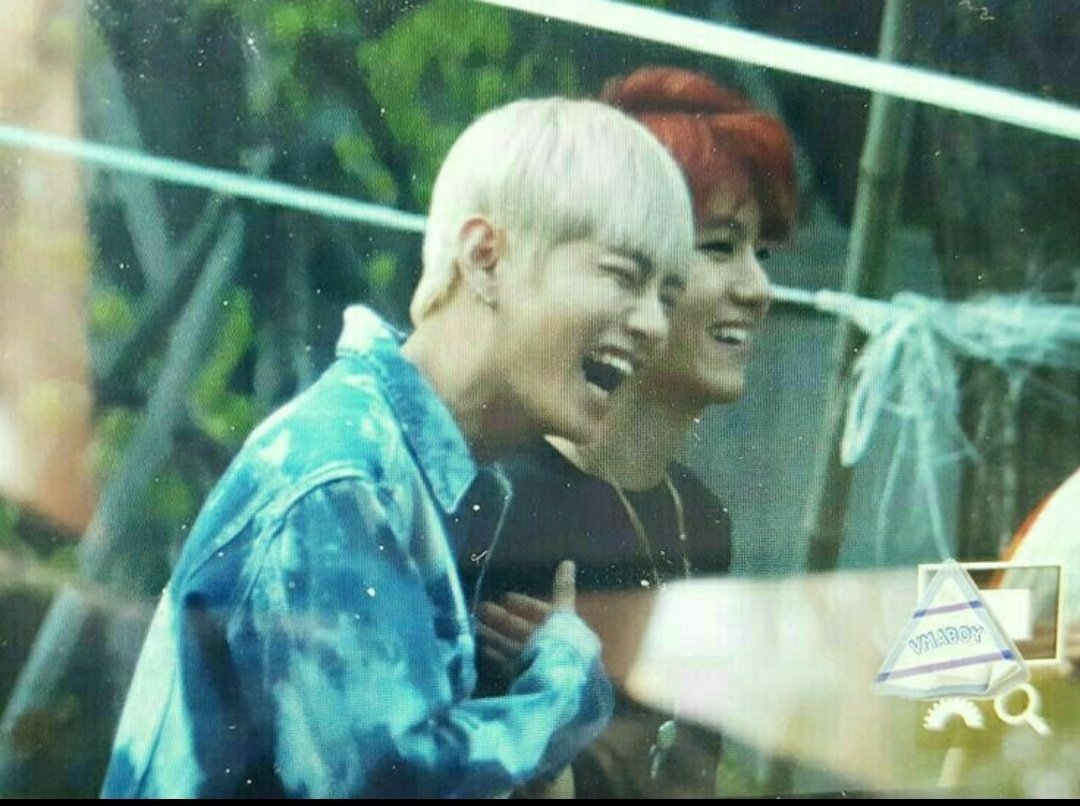 One of the most iconic duos in Kpop...Baekhyun and V