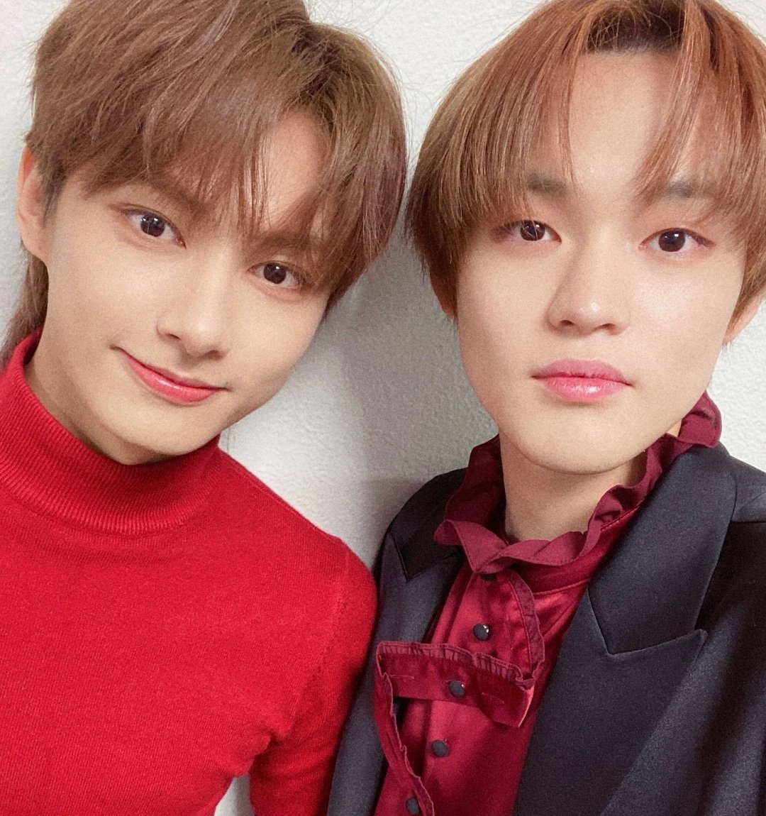 Chenle collecting cute boys...Chenle, Jun, Felix