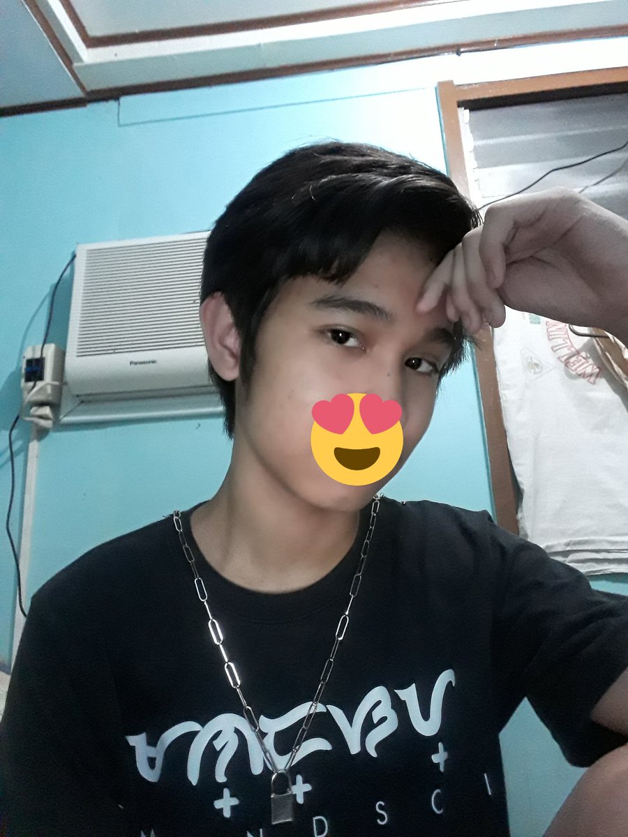 J0SHCULL3N's tweet photo. Recycled kasi tinatamad ako magpicture ♻️

PS: Tinakpan ko na background HAHAHAHAHAHA 

REQUEST @SB19Official @MTV #FridayLivestream

D1 SB19NasaLazadaYan
#ATINKuharili https://t.co/vgfZuGOIkp