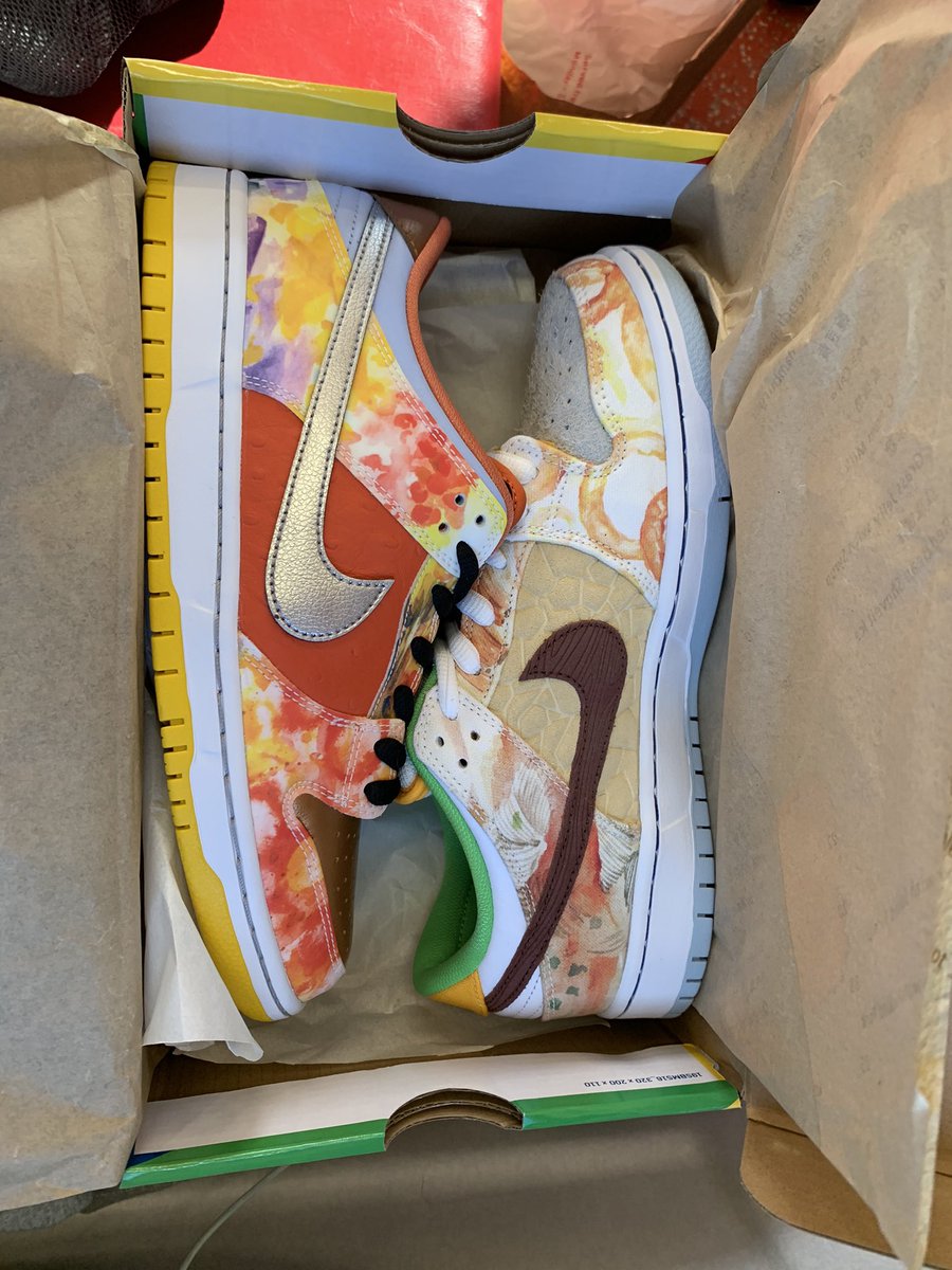 julycreps's tweet photo. WTS Nike Dunk SB ‘Streethawkers’
Size 9
$750 shipped 
RT please https://t.co/sWQerGOMUf