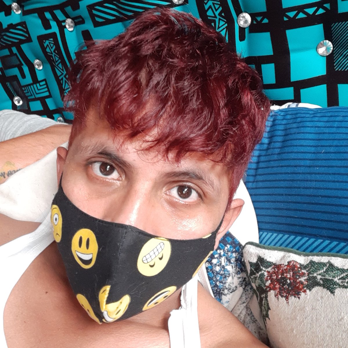 DonVergas92's tweet photo. #RedMode nuevo look https://t.co/GTb6fjLfTl