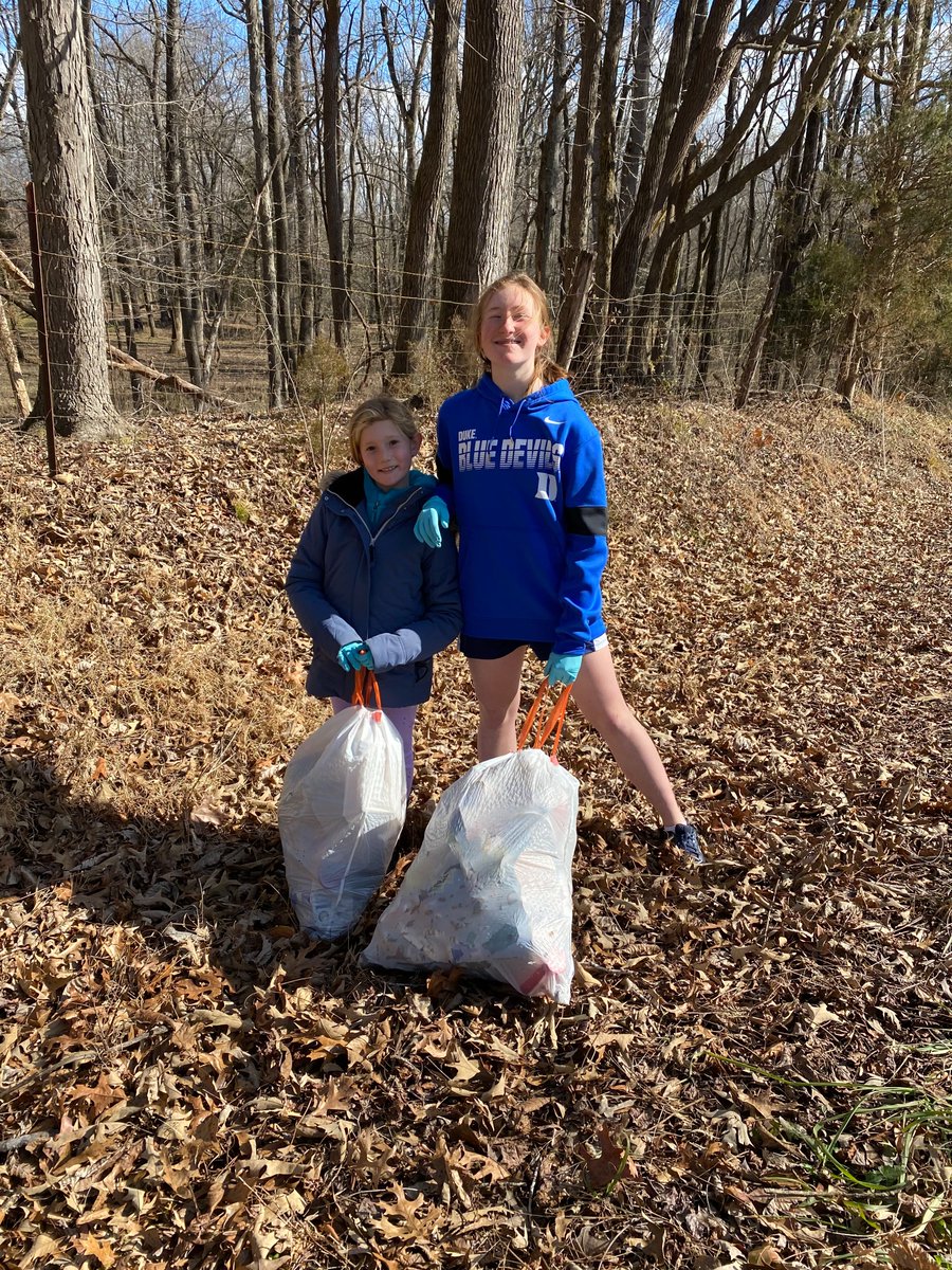 GreensboroDay's tweet image. We've heard from so many Greensboro Day School families spending Martin Luther King Day as a #dayon! From cleaning up litter, to making Valentine's cards to distribute to area nursing homes, Bengals are showing up in service to others!  #gdsbengals #constructivecontributors