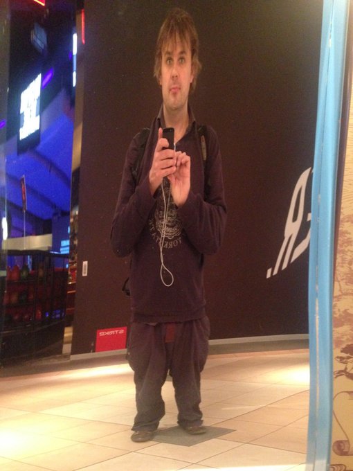 Me Cloud00aX18 in 2015 at CenturyCity Walk https://t.co/Nme68SyFQ9