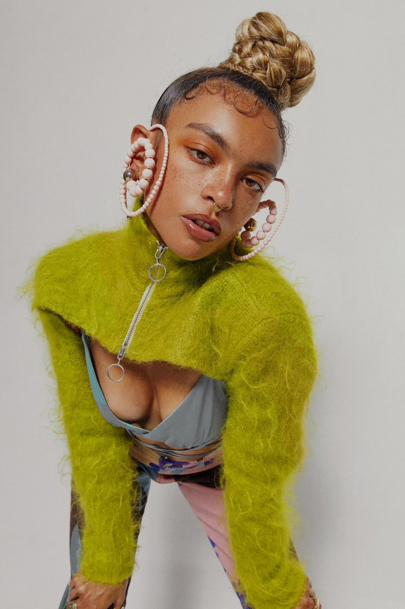 Alexandriagreen's tweet photo. green tones on black women >>

all photographed by me https://t.co/SQIaVLz3RK