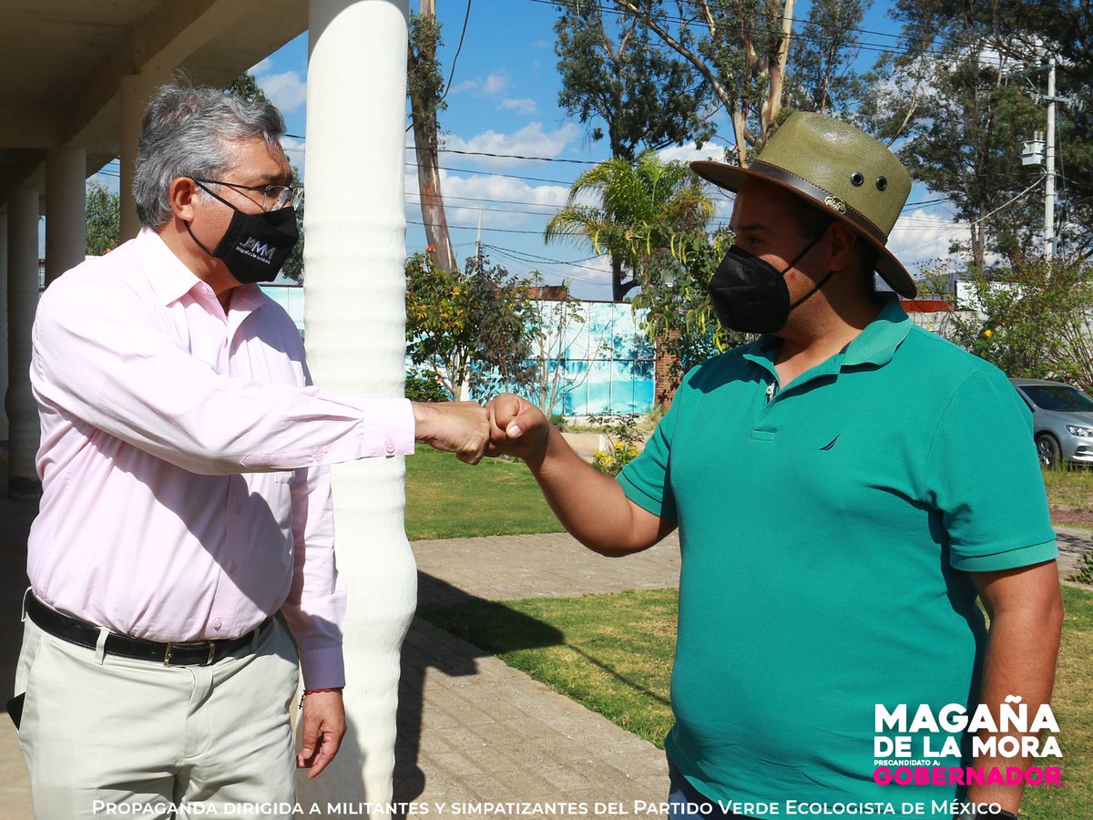 Magana_DeLaMora's tweet photo. Esta tarde platiqué con el coordinador municipal de #Charo, Daniel Caravantes, y la Ing. Belinda Casimiro, importantes liderazgos ciudadanos y muy representativos del @pvemich en este municipio.  Coincidimos en la necesidad de ir en busca de un proyecto diferente para Michoacán. https://t.co/cLmdyHQnWu