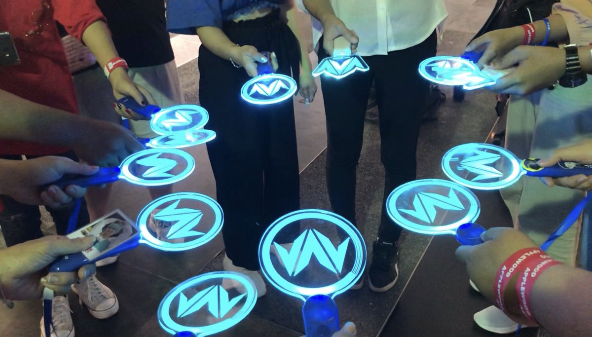 ShaelaJinx's tweet photo. @vampz_sggal @BubblesVampz @eva7littlebell @VAV_official @twt_VAV @VavCash 💙 https://t.co/ltn760Vaqg