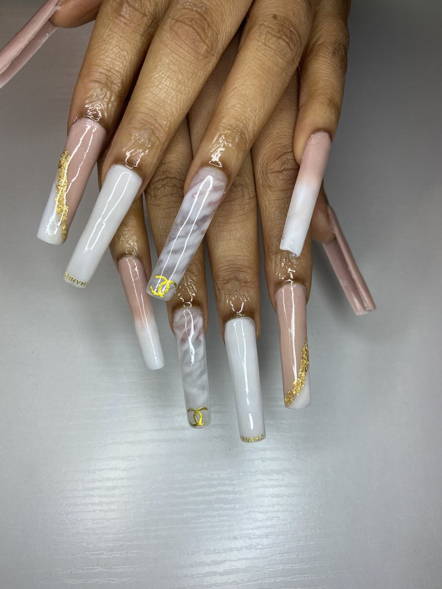 BriellaNeme's tweet photo. Follow my nail page on Insta guys @theacrylictuer
#nails #nailtech #ldnnailtech #talkswithAsh #talkwithash https://t.co/xCWvc3aBwN