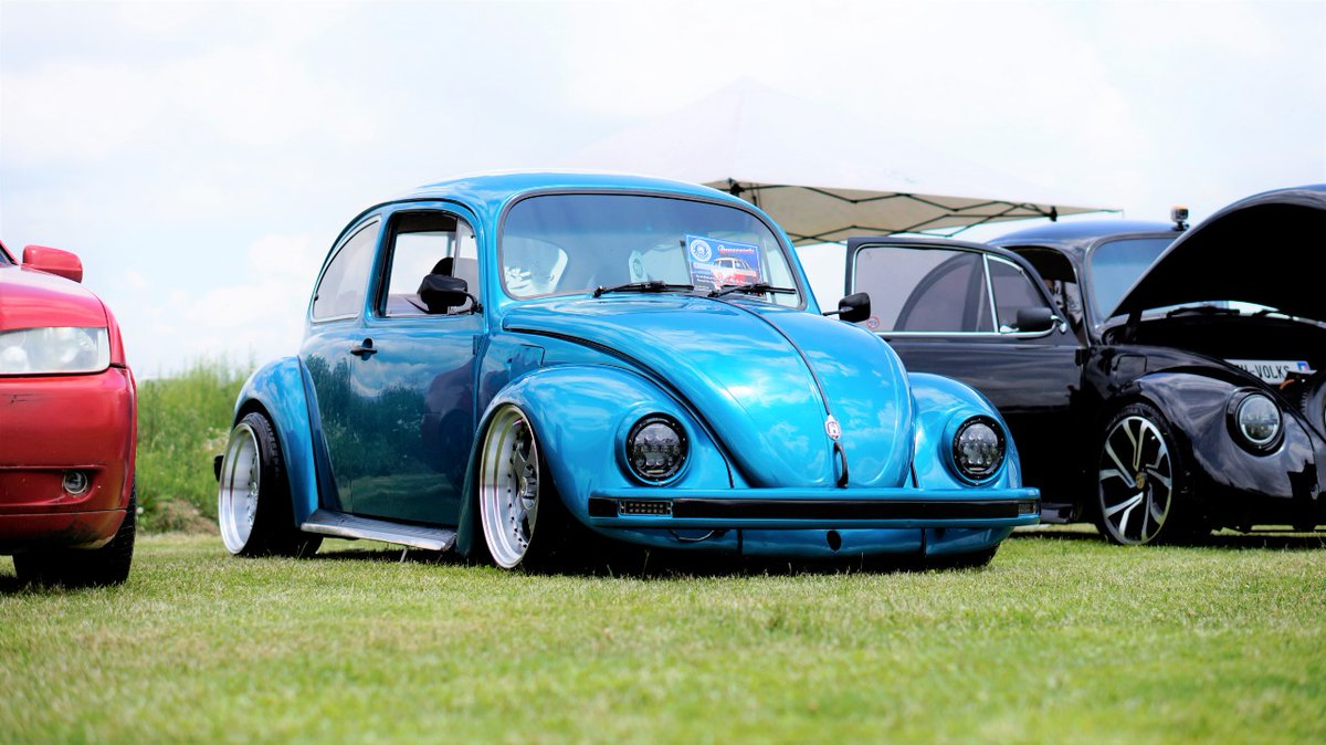 ¡Arrancando semana, vocheros! Vamos con toda la actitud y para hacer más llevadero este #lunes ¡vamos a alegrar la pupila con esta genial pic! ¿Les late o no les late? #Vochomania #VWLover #YoEnUnVocho