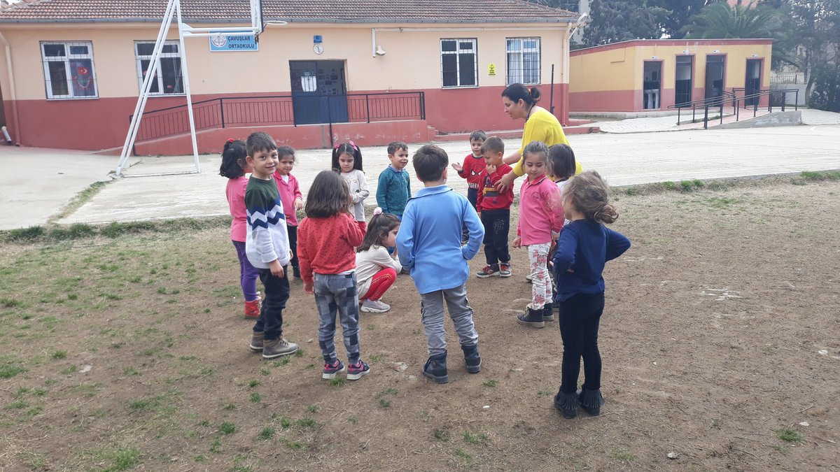 cavuslario's tweet photo. Okul öncesi etkinliklerimiz 
#sarigoldeegitim
 
@mdikici45

@tcmeb
 
@SarigolMEM

@il_mem_45
 
@ziyaselcuk
 
@EbAveyn
 
@Mustafa78nevin https://t.co/XJ0P7Z59tb