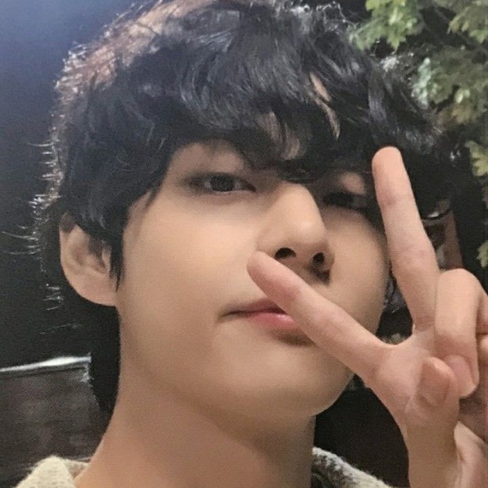 taecherry_'s tweet photo. Тэхён-и, малыш, надеюсь с тобой всё будет хорошо.
 знай, АРМИ любят тебя и будут только за тебя...
ты достоин лучшего.
будь счастлив,солнышко💜💜💜
#TaehyungYouArePerfect https://t.co/TIga7AFHEw