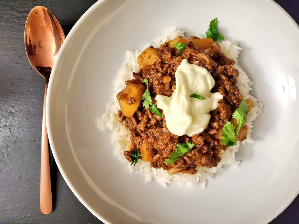 MantsoePout's tweet photo. What was your favourite food to eat growing up? 

Here's mine 😍 rice ka mince https://t.co/fGFsGu5FaL