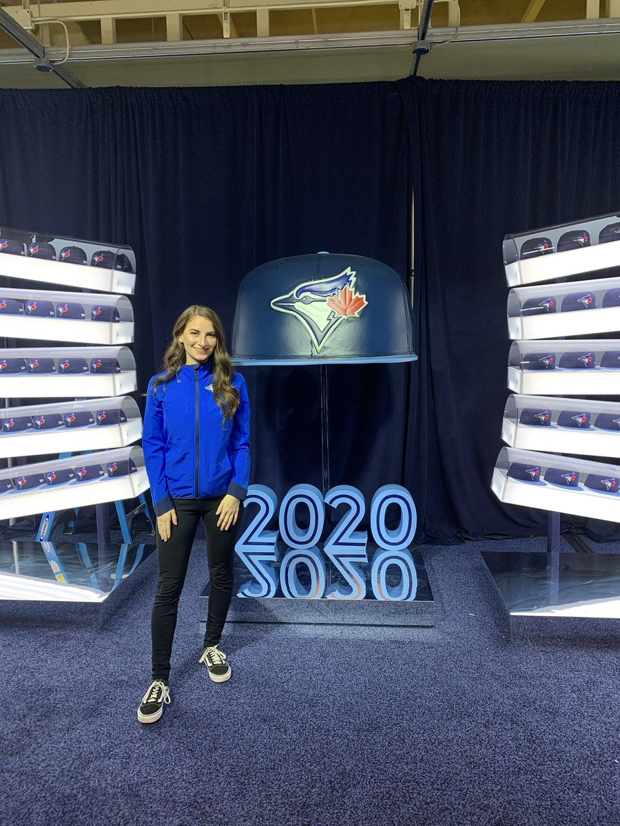 nikkijeffs's tweet photo. #TBJWinterfest memories 🥺💙Wishing we could be hosting in person this weekend @TRLangton! 🎤 
Check out the @BlueJays online #TBJWinterweek this year, and hopefully we’ll see you soon!! https://t.co/dyKnuXSpuZ