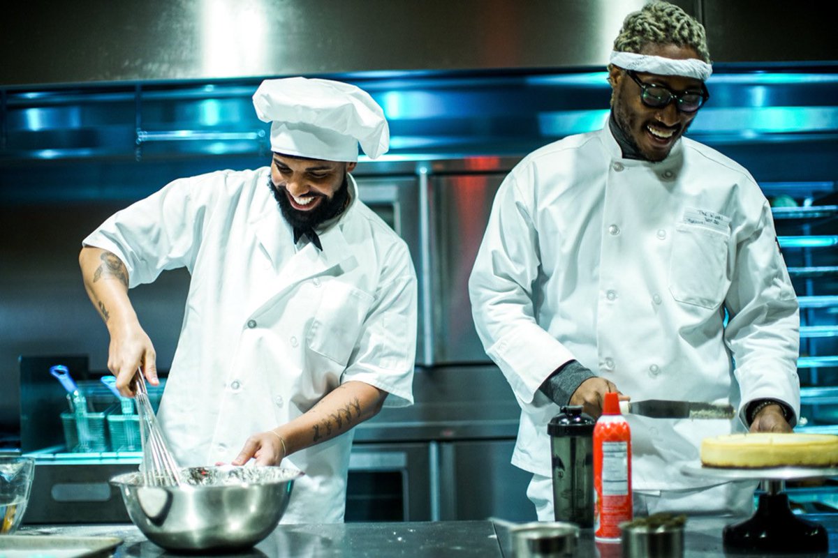 Thankyou for reading my thread on Drake and his career . This took me a fair amount of time and I would really appreciate any RT’s or likes or comments. Thank you . OVO