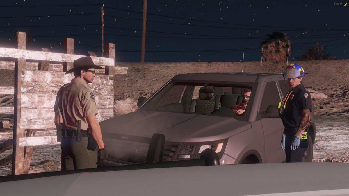 Perimeter_RP's tweet photo. BCSO and SAFD working to remove a patient from a wrecked vehicle. 
📸 by member RJ Flack

#perimeterroleplay #fivem #fivemroleplay #roleplayserver #gta #gtav #gtaonline #blainecounty #sheriff #firefighter https://t.co/fRGPgtWQyk