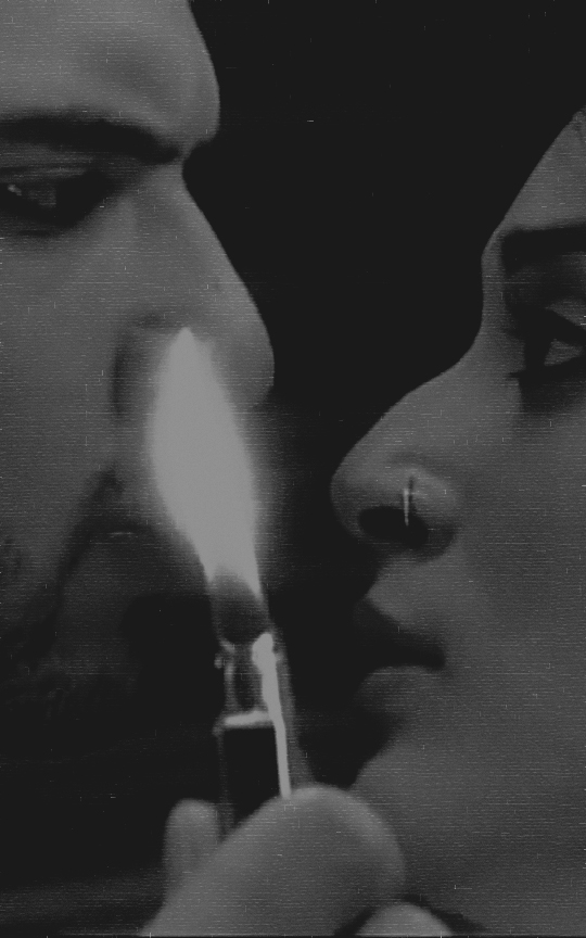 mirha_noor13's tweet photo. Tum ko choo ke bhi choone ko karta hai dil...
Paa ke bhi paane ko karta hai dil...

*inserting bht saare safaid dil*

#12YearsOfKMH https://t.co/aqmIUaNq1H