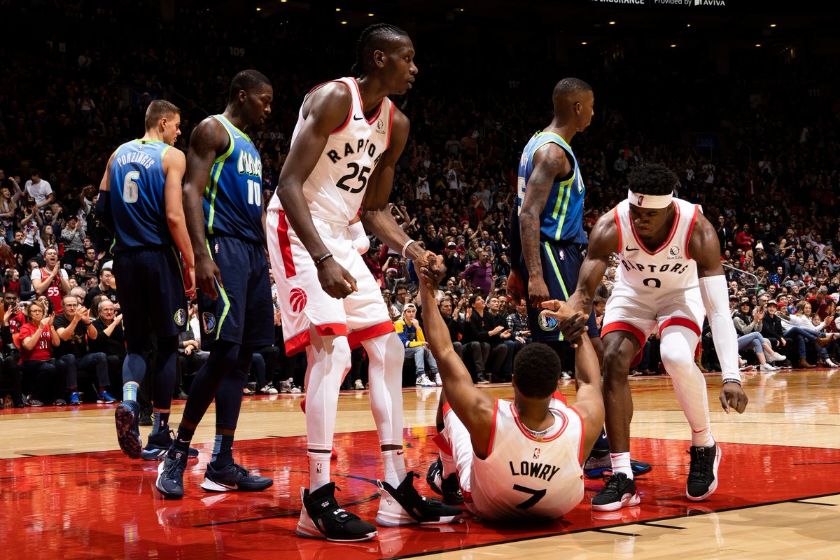 JLew1050's tweet photo. You may recall the last Mavericks-Raptors game, 393 days ago... https://t.co/CCsgnj6Zn8