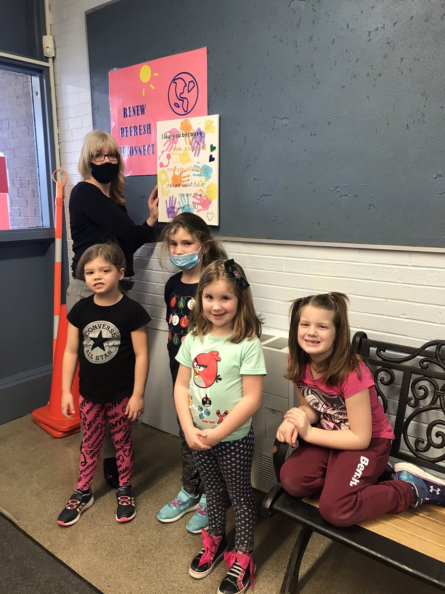 MsPowersClass's tweet photo. Today was a @MichaelFullan1 #deeperlearing kinda day @UGEABC @MsKennedyGrade1 First we designed then we failed and then we learned. Loving our affirmations and looking forward to seeing them put to use. #learningthatsticks #cricutmaker @NLESDCA https://t.co/Cm8PD3XT4p